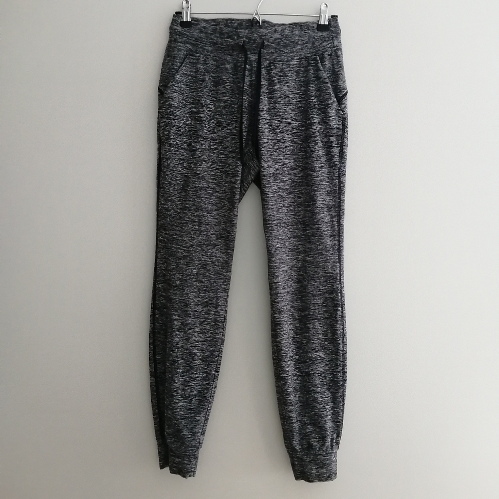 Lululemon Ready To Rulu Fleece Joggers in Heathered Black Gray 28 Inch Size 4